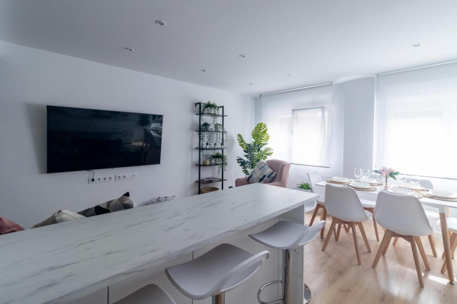 Lujoso Apartamento Entre 2 Playas Con Garaje, Wifi Gijon Ngoại thất bức ảnh