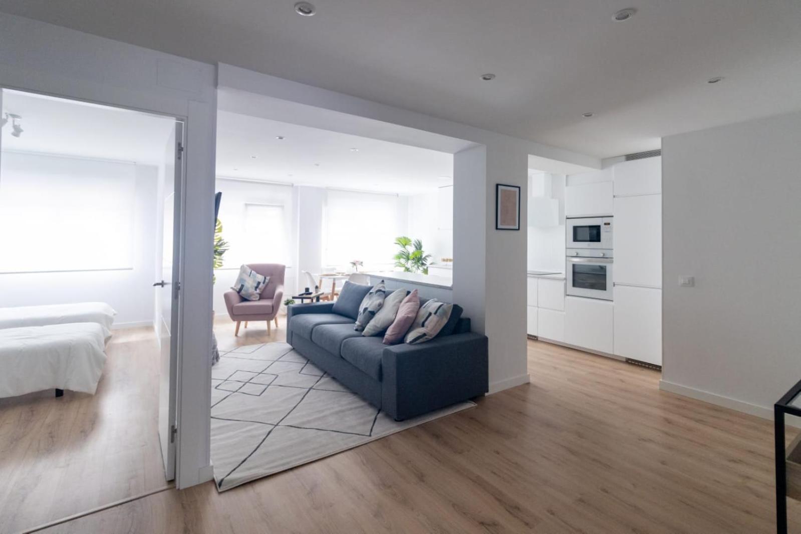 Lujoso Apartamento Entre 2 Playas Con Garaje, Wifi Gijon Ngoại thất bức ảnh